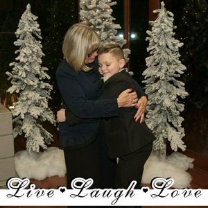 Meet your Posher, Debbie